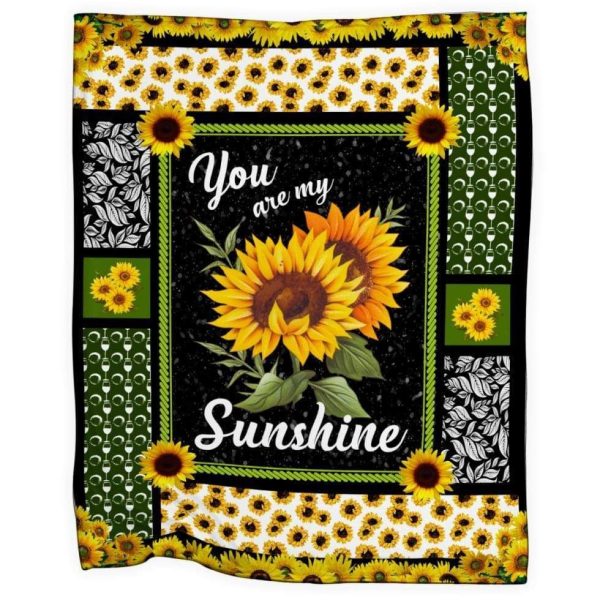 You Are My Sunshine Fleece Blanket Great Gift For Mom - Image 2