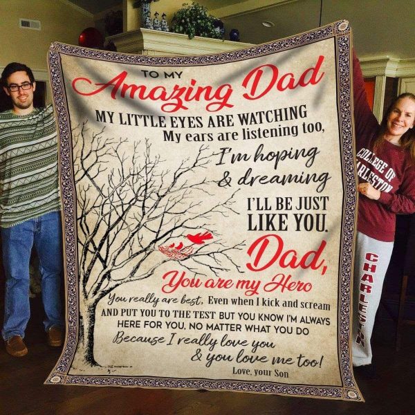 I'm Hoping And Dreaming Fleece Blanket Gift For Dad